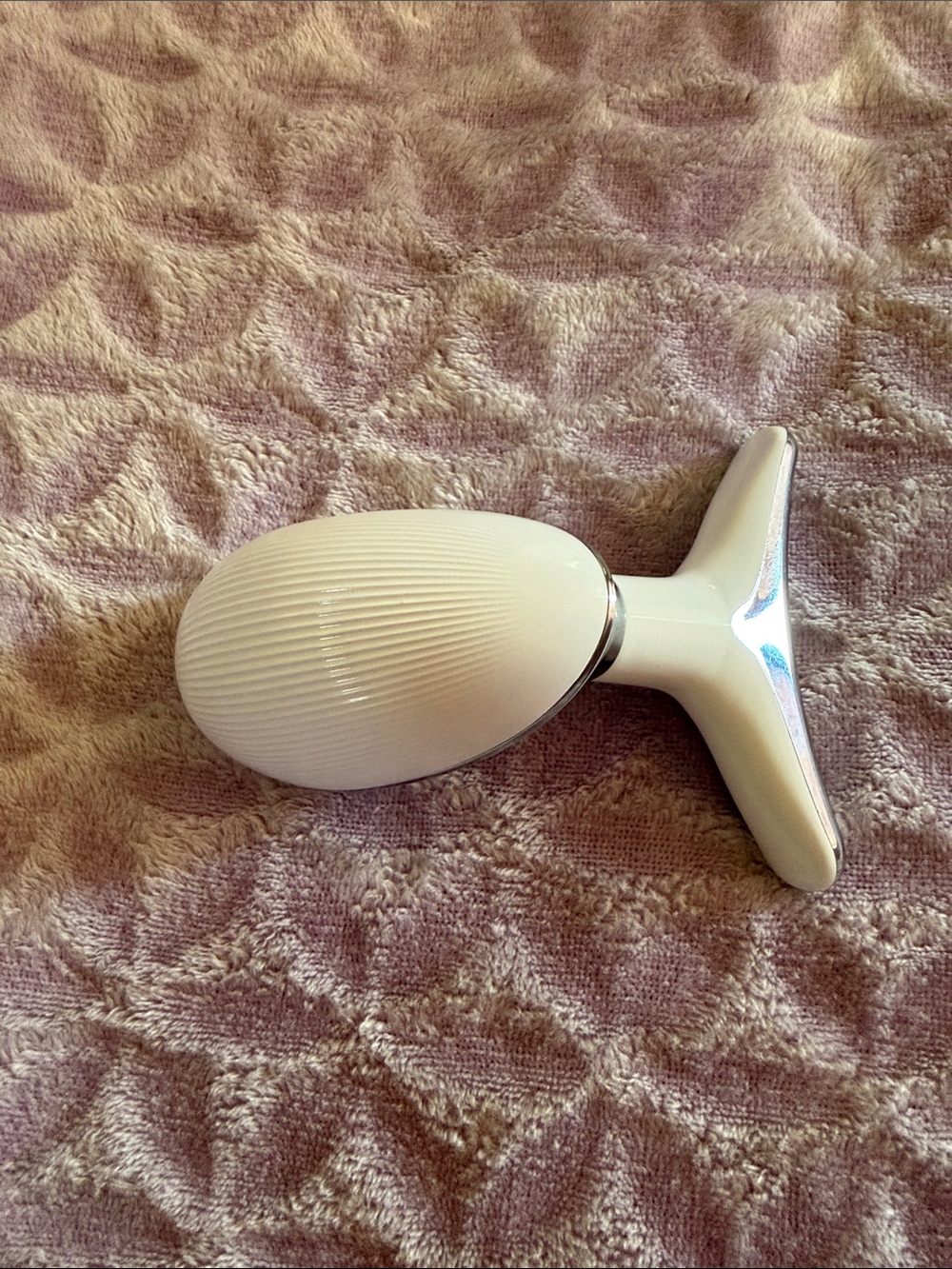 White Handheld Skin Massage Tool
